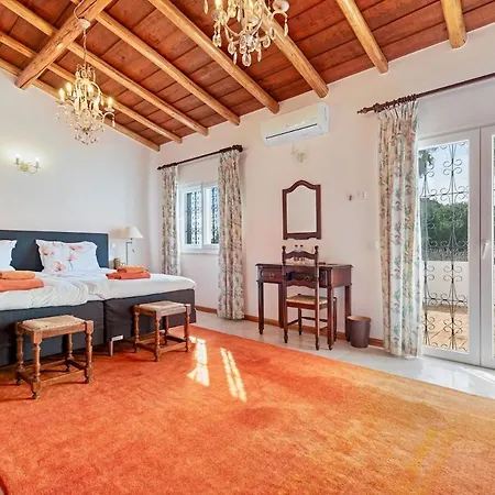 Casa Do Lirio - Near Quinta Do - Heated Pool