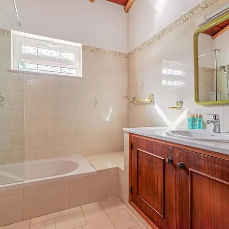 Casa Do Lirio - Near Quinta Do - Heated Pool Villa Almancil