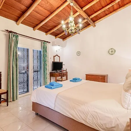 Casa Do Lirio - Near Quinta Do - Heated Pool Villa Almancil