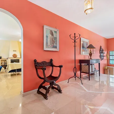 Villa Casa Do Lirio - Near Quinta Do - Heated Pool
