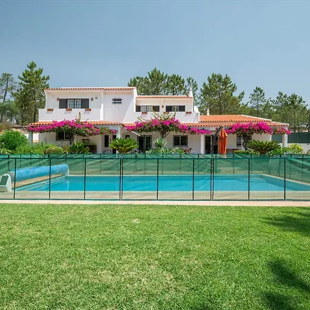Casa Do Lirio - Near Quinta Do - Heated Pool *